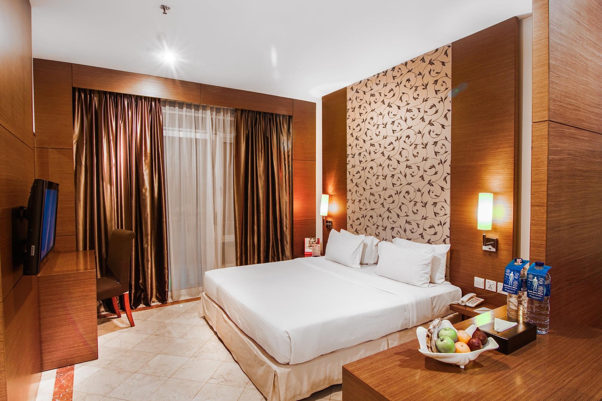Grand Eska Hotel & Suites Batam Nagoya Exterior foto