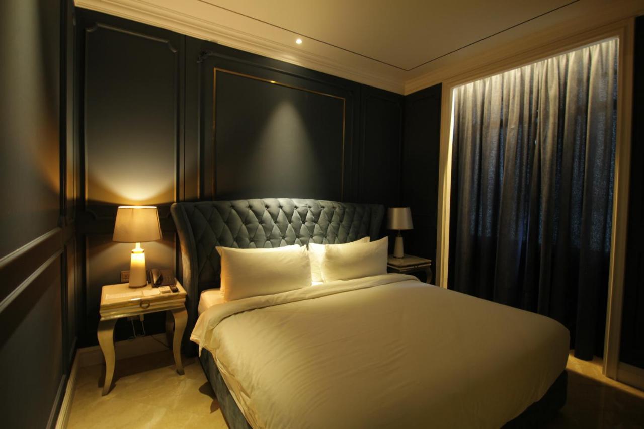 Grand Eska Hotel & Suites Batam Nagoya Exterior foto