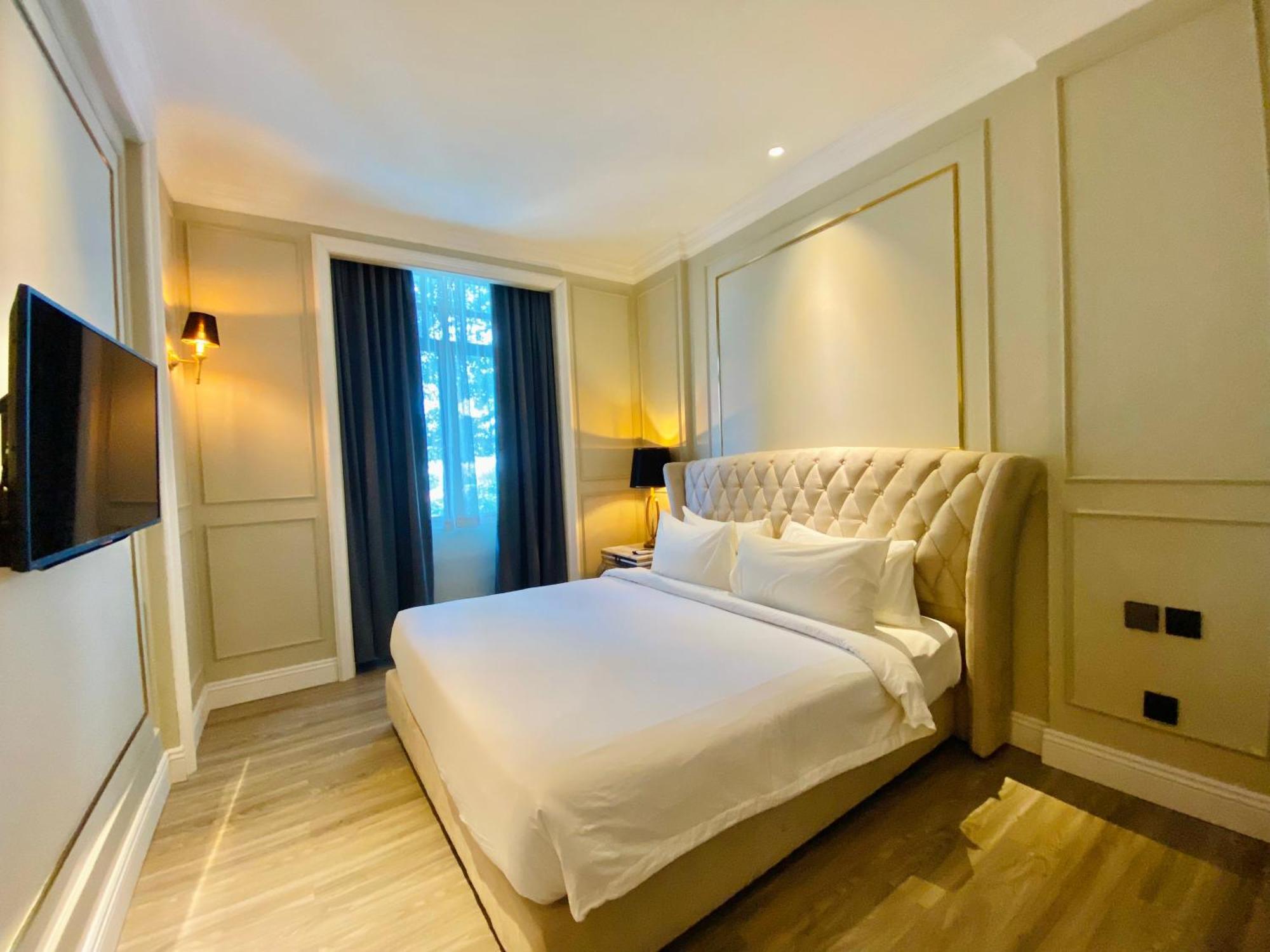 Grand Eska Hotel & Suites Batam Nagoya Exterior foto