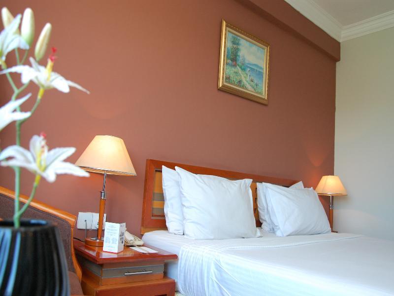 Grand Eska Hotel & Suites Batam Nagoya Exterior foto