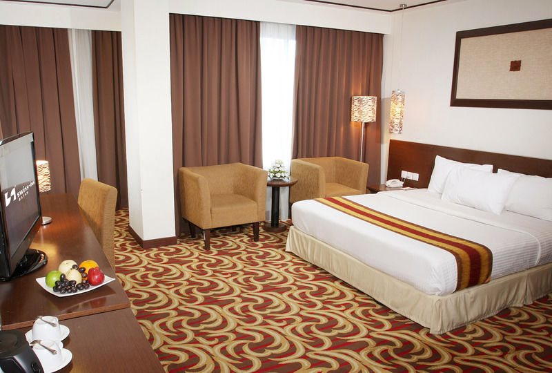 Grand Eska Hotel & Suites Batam Nagoya Exterior foto