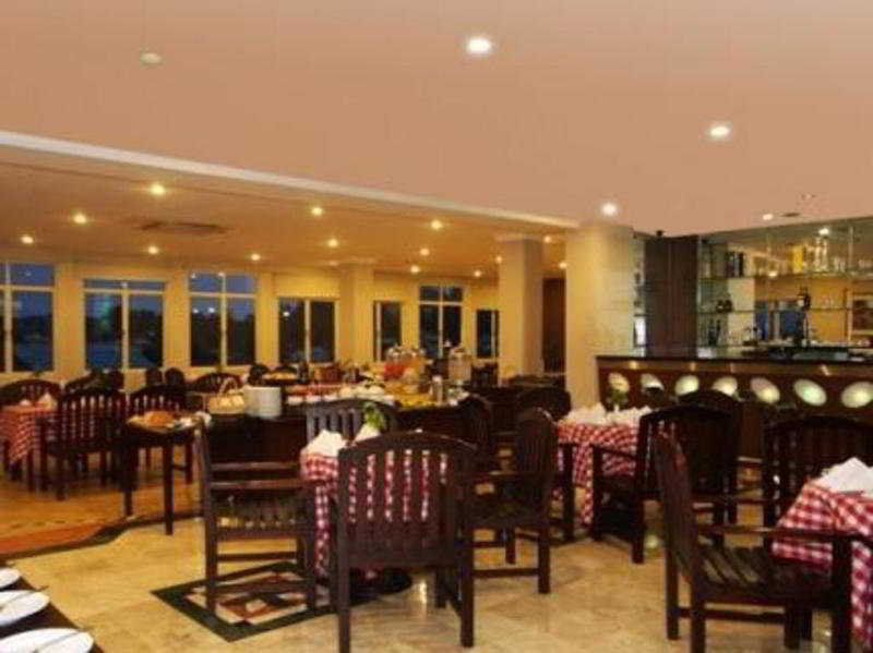 Grand Eska Hotel & Suites Batam Nagoya Exterior foto